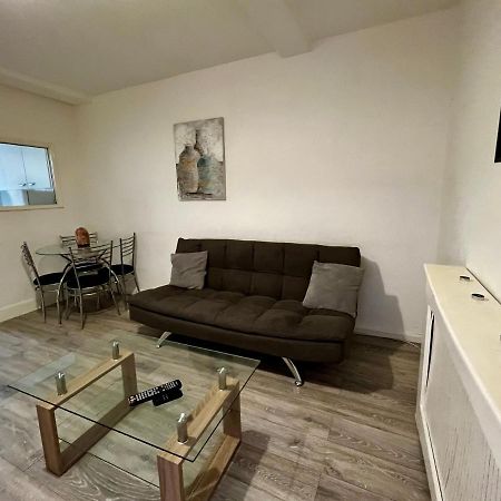Lovely 2 Bedroom Apartment - Edinburgh City Centre Exterior photo